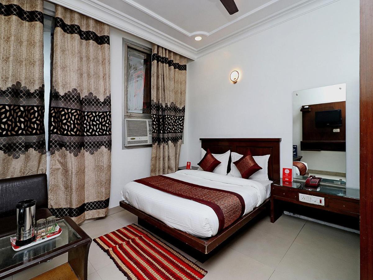 Oyo Flagship Kumar Palace New Delhi Ngoại thất bức ảnh