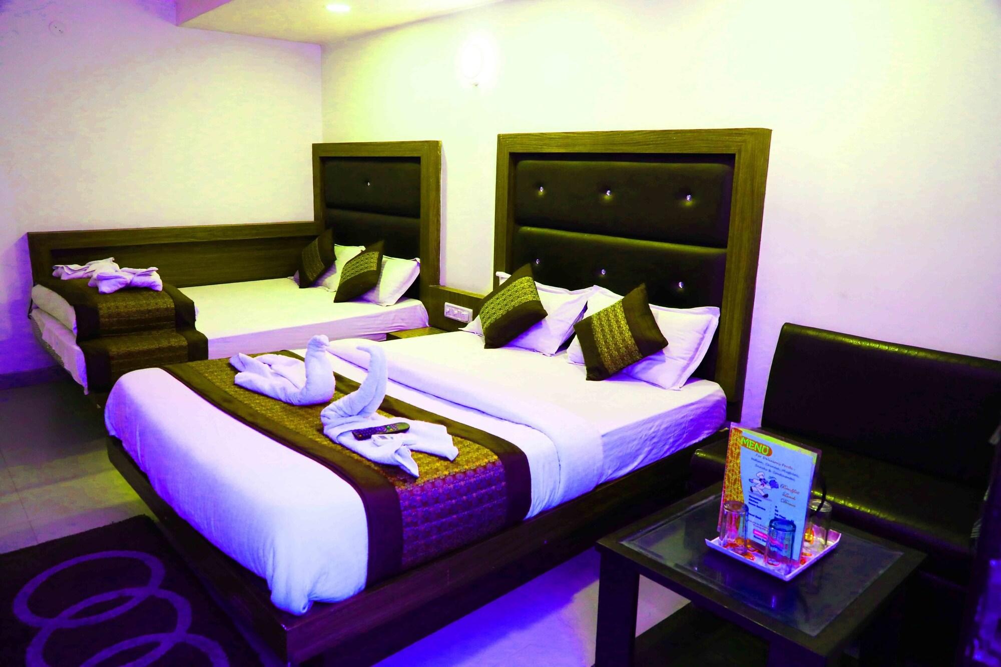 Oyo Flagship Kumar Palace New Delhi Ngoại thất bức ảnh