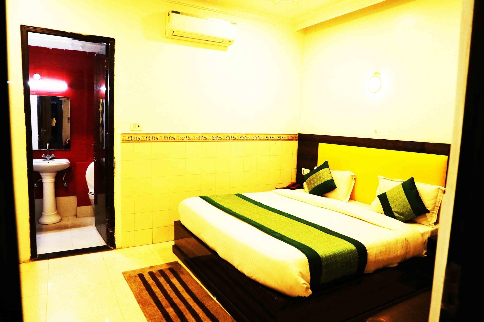 Oyo Flagship Kumar Palace New Delhi Ngoại thất bức ảnh