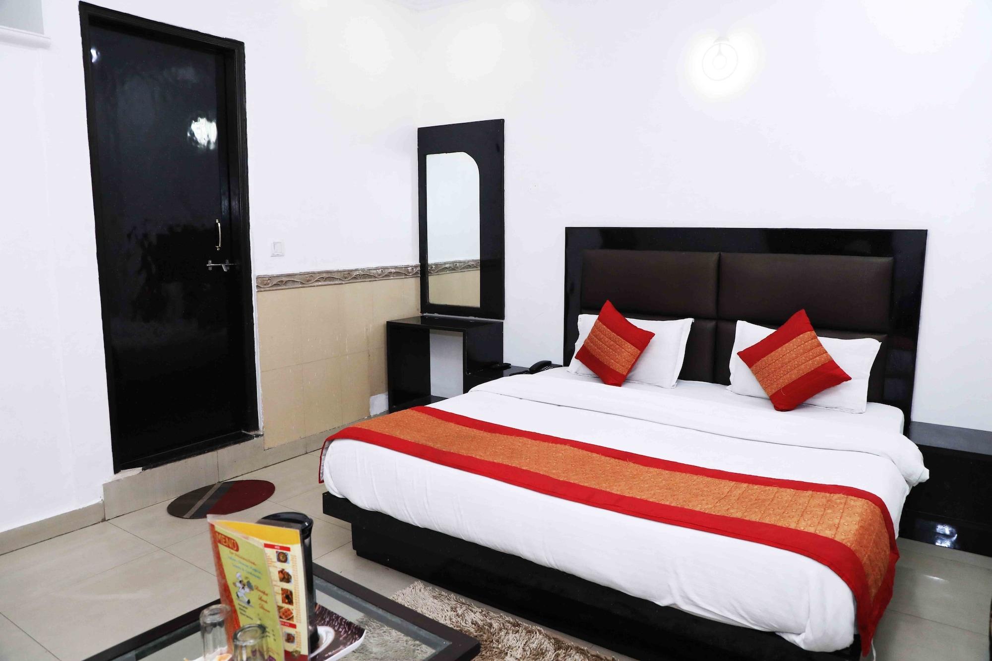 Oyo Flagship Kumar Palace New Delhi Ngoại thất bức ảnh